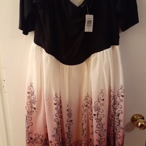 Torrid sz 20 Sleeping Beauty Dress